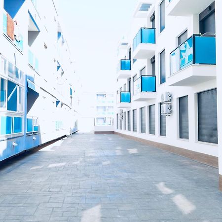 Luxury Apartment Торевиеха Екстериор снимка
