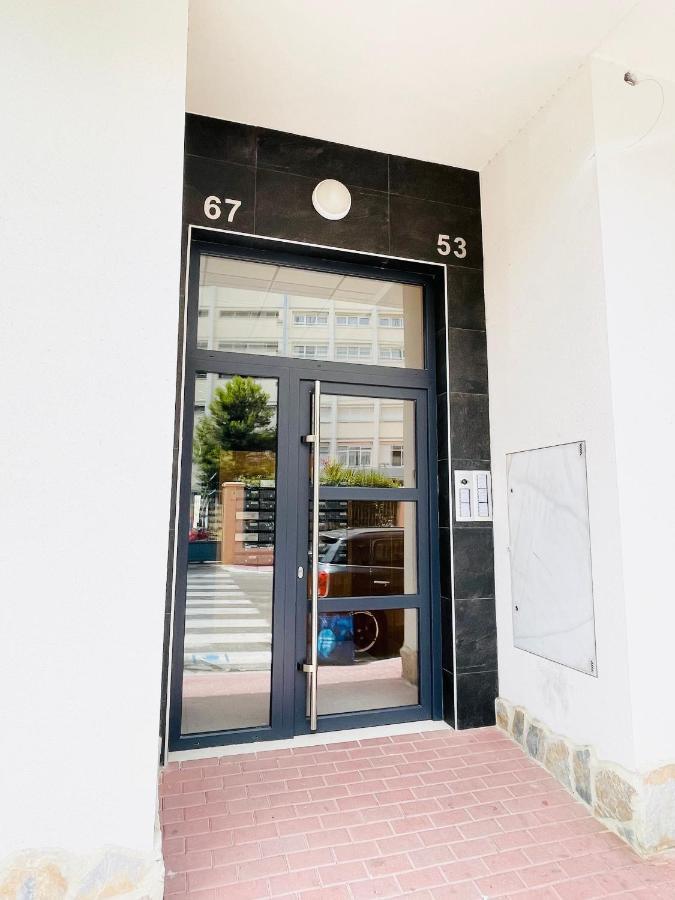 Luxury Apartment Торевиеха Екстериор снимка
