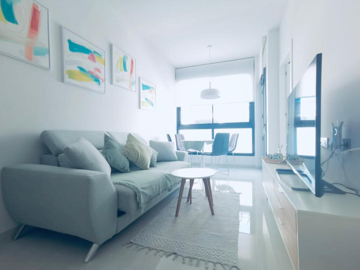 Luxury Apartment Торевиеха Екстериор снимка